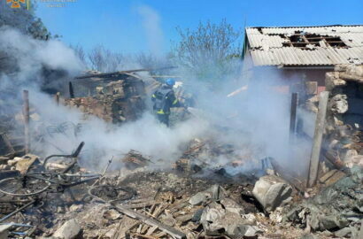 дом после обстрелов, разрушенный дом