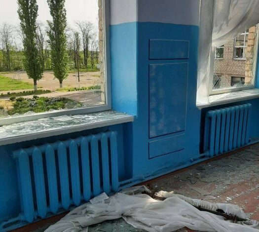 обстрелянная рашистами школа в Шевченково