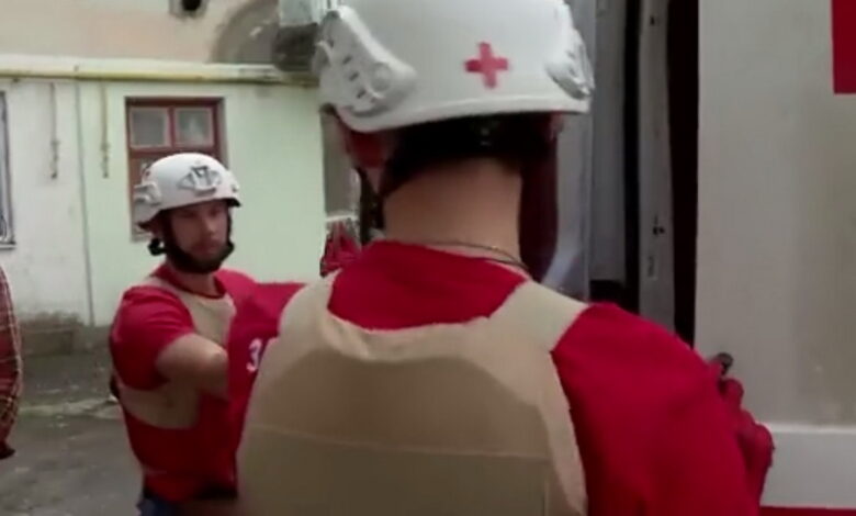 "Красный крест" эвакуирует людей из горячих точек Николаевщины