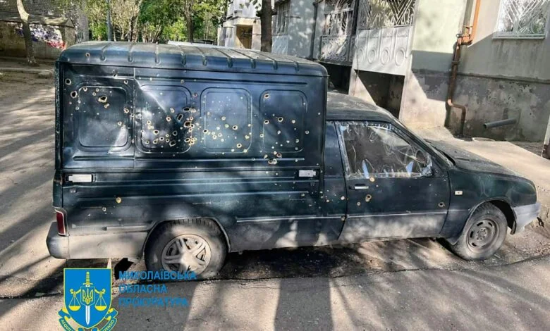 авто, що постраждало від обстрілу рашистами