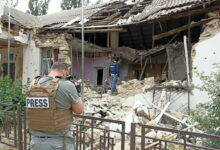 руйнування від рашистських обстрілів в селі Лимани