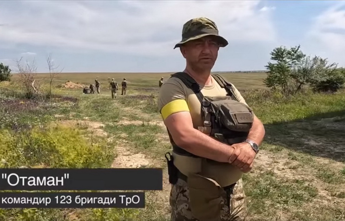 "Отаман" - командир николаевской ТРО