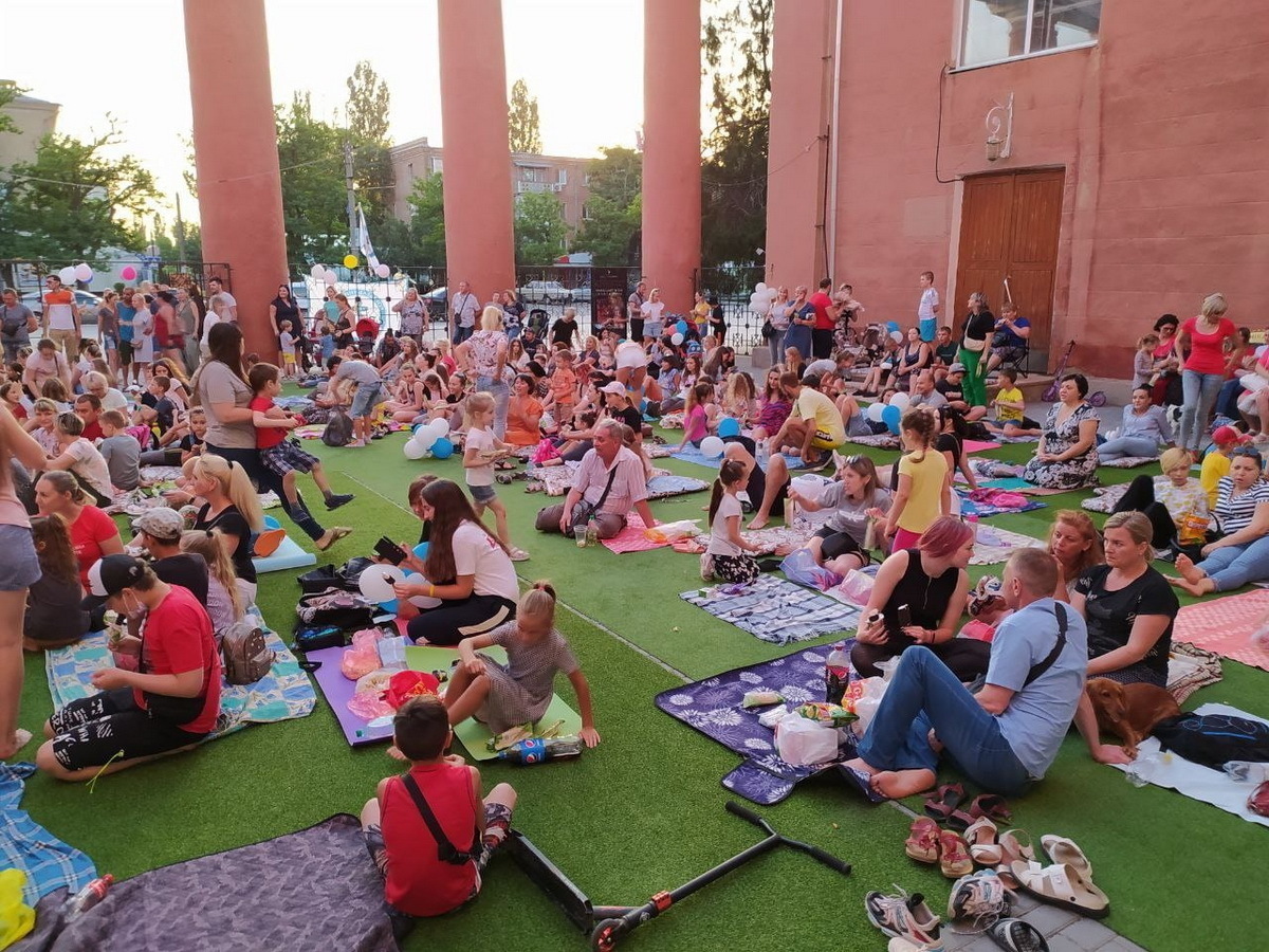 ПК "Корабельный" открытие летнего кинотеатра