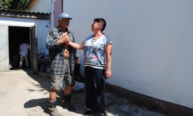 справа - староста сел Лимані и Лупарево Наталья Панаший