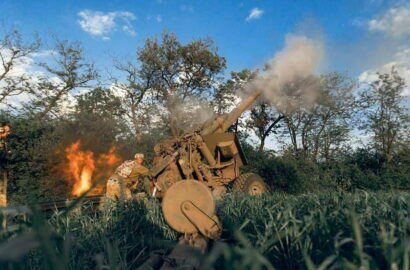 ВСУ обстреливают врага, защищая Украину от нашествия рашистов