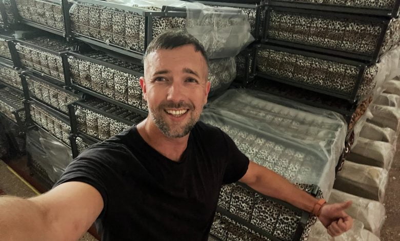 В Николаеве получили раскладушки для ВПО и местных горожан, оставшихся без жилья