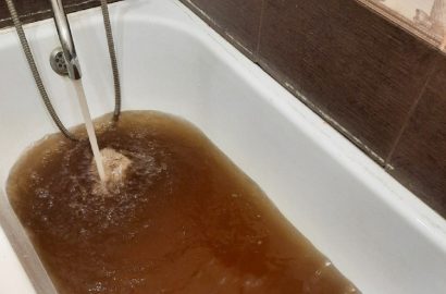 коричневая вода