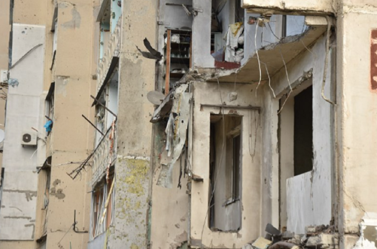Дом на ул. Янтарной после обстрела рашистами