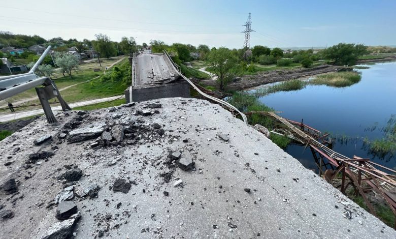 разрушенный мост