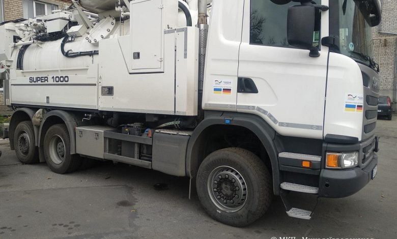 машина для очистки канализации