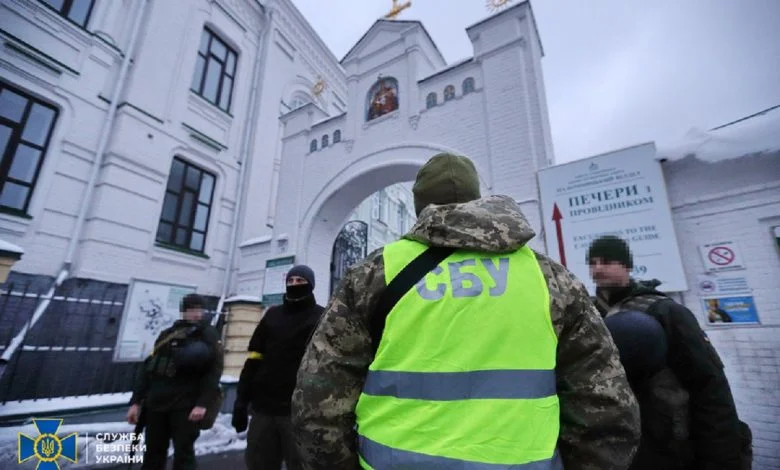 обыск в Лавре