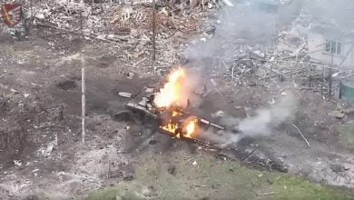 сгоревший танк