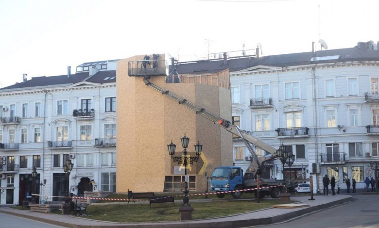 демонтаж памятника Екатерине ІІ