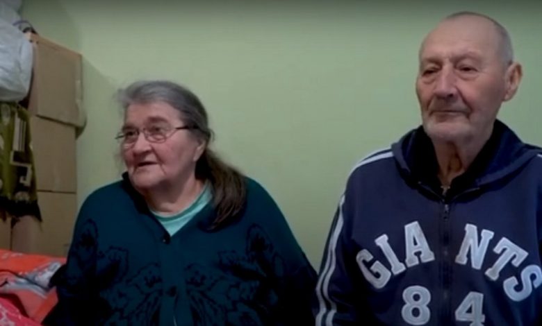 пенсионеры в общежитии