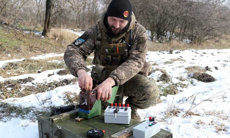 саперы из Николаевской морской пехоты