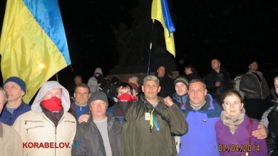 активисты Николаевского Майдана противостояли пророссийскому лагерю 07.04.2014