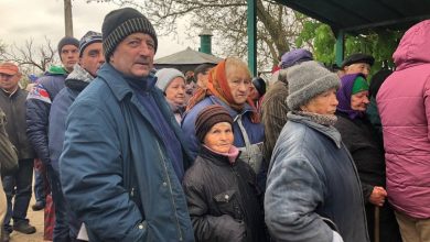 Жителі Галицинівської громади в черзі за гуманітаркою