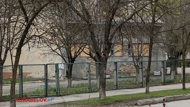 будова на території Миколаївського дитсадка №103 (весна 2023 р.)