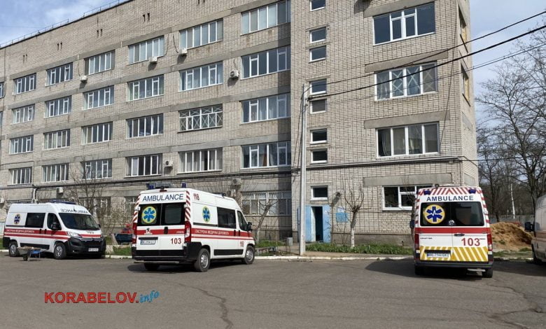 машини швидкої допомоги в Корабельному районі