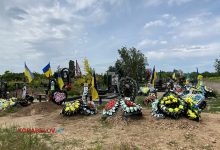 могили загиблих воїнів на "Балабанівському" кладовищі