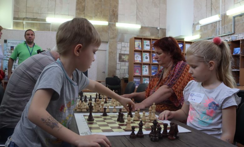 шахи, настільні ігри, фестиваль, бібліотека Кропивницького