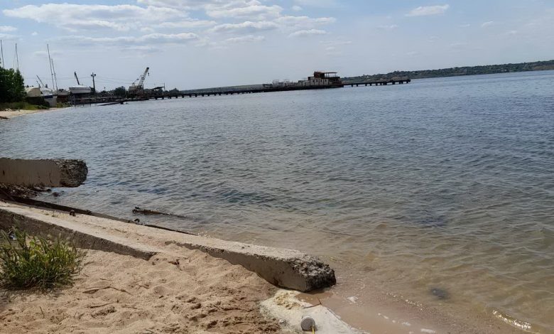 підтоплений пляж "Чайка"