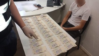 намагався дати хабар