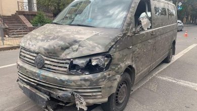 військовий автомобіль, що зіткнувся з "Таврією"