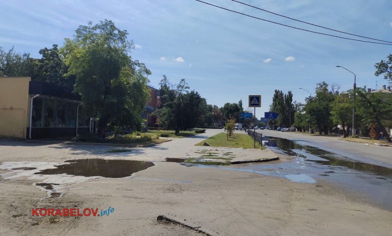 аварія водопровідної мережі в Корабельному районі