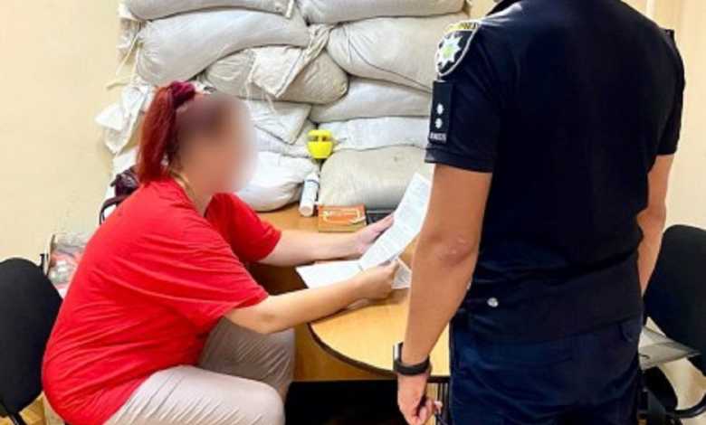 вручення підозри мешканці Южноукраїнська