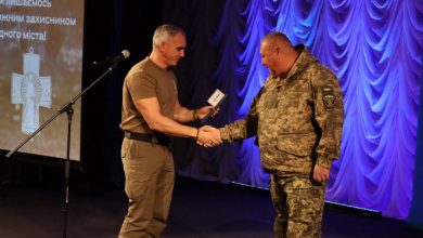 Вручення нагороди "За оборону Миколаєва"