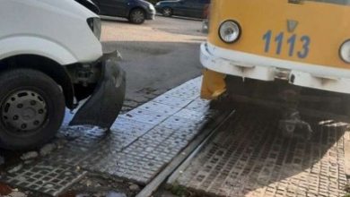 у Миколаєві «Мерседес» врізався у трамвай