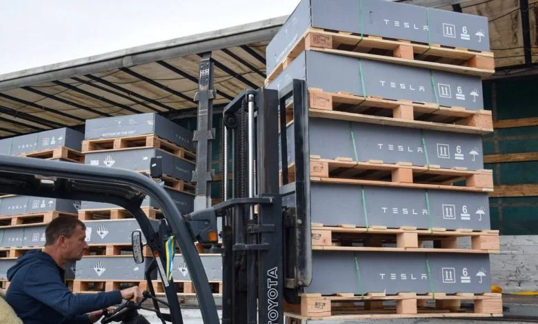 Миколаївщина отримала 74 потужних акумуляторів-«павербанків» Tesla Powerwall