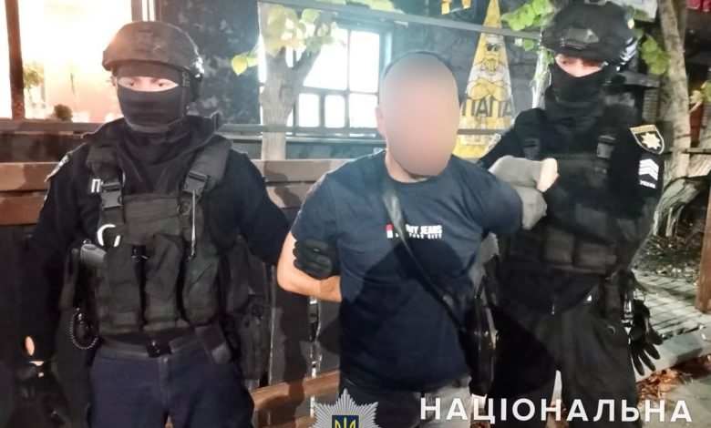 На Миколаївщині двоє чоловіків забрали у знайомого BMW