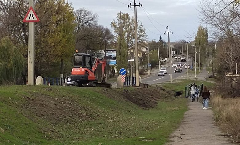 у частині Корабельного району відсутня вода