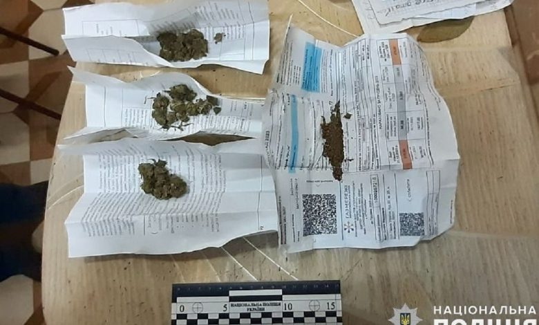 На Николаевщине сотрудник исправительной колонии сбывал наркотики на территории учреждения