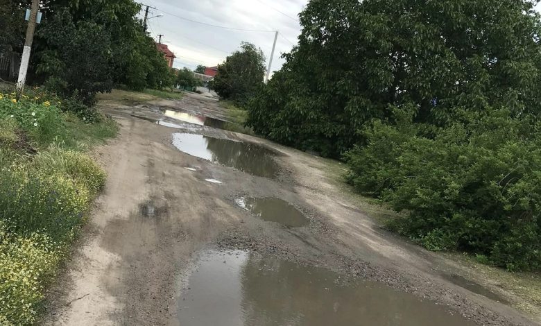 Дорога по вулиці Костя Гордієнка в Корабельному районі