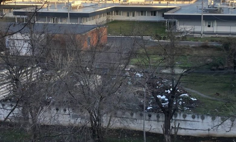 Сміттєзвалище на території лікарні №5