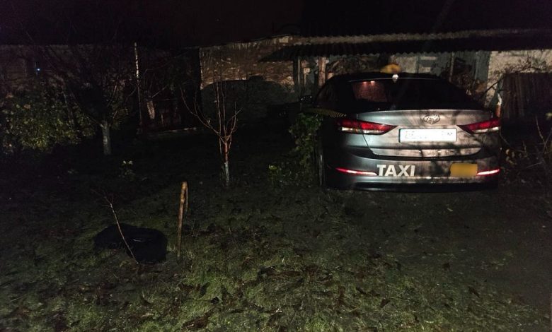 На Миколаївщині пасажир виштовхав таксиста за салону, а потім розбив авто у ДТП