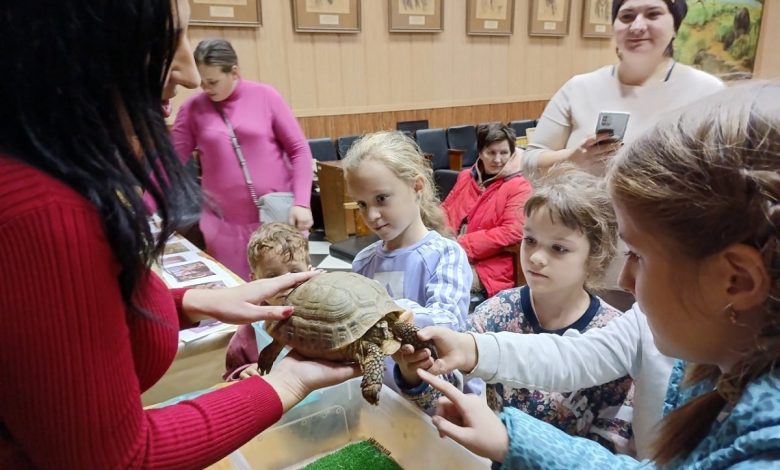 Миколаївський зоопарк запрошує відчути його на дотик