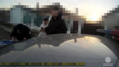 У Миколаєві патрульні виписали штраф чоловіку, який літав по місту на Infiniti