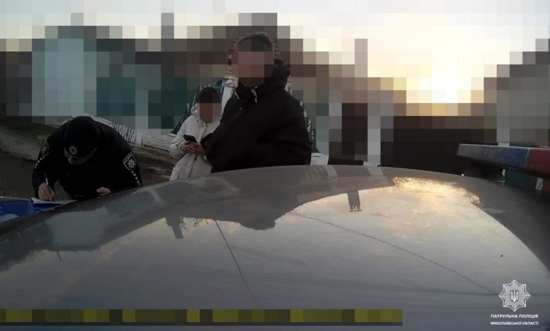 У Миколаєві патрульні виписали штраф чоловіку, який літав по місту на Infiniti