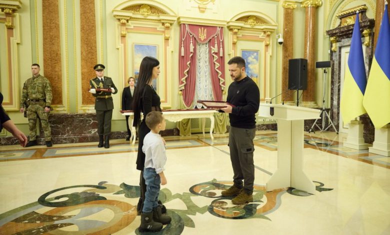 Нагородження орденом «Золота Зірка»