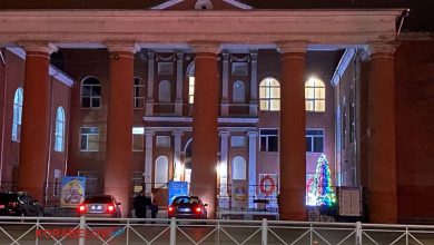 Новорічна ялинка в Корабельному районі Миколаєва