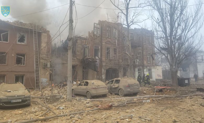 три ракети влучили в житлові будинки Одеси