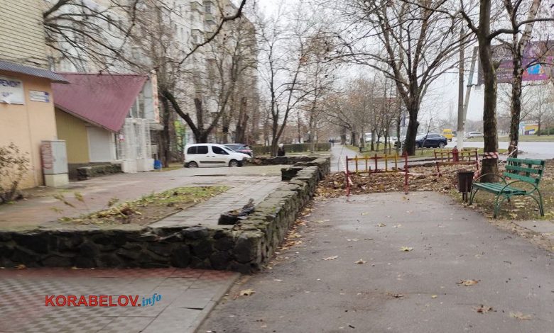 пр. Богоявленський (недалеко від перетину з вул. Металургів) в Миколаєві