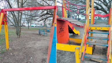 Дитячий майданчик в Корабельному