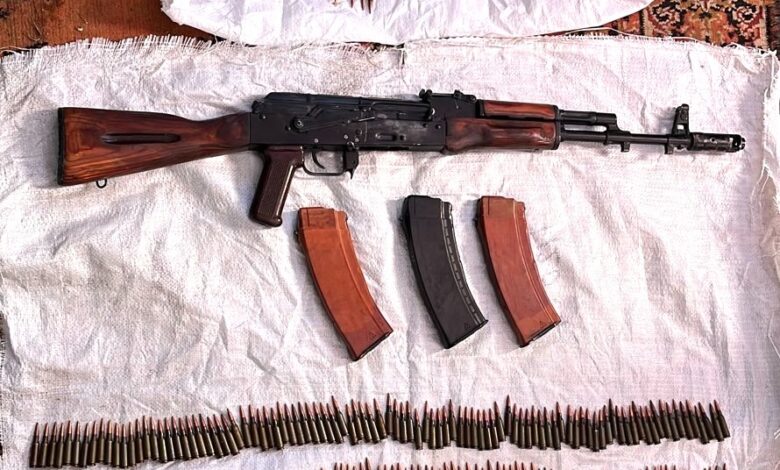 На Миколаївщині чоловік зберігав зброю та боєприпаси, які залишили окупанти