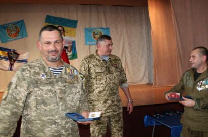 слева - Олександр Янцен