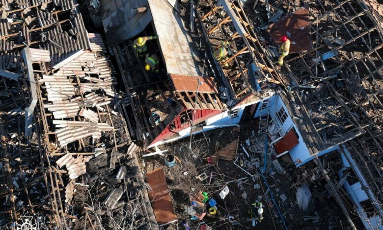 Руйнування від влучання ракети в Корабельному районі Миколаєва